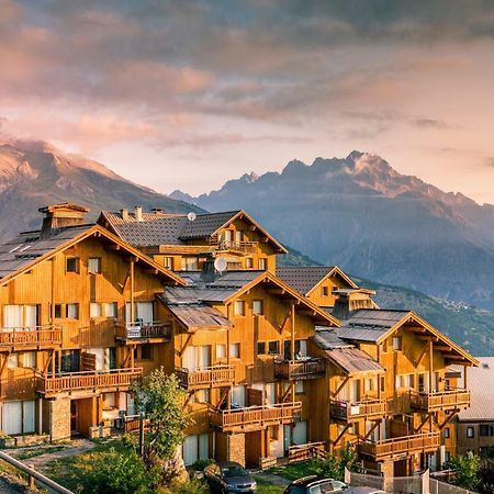 Aparthotel Hameau Des Ecrins By Infinimountain Puy-Saint-Vincent Exterior foto