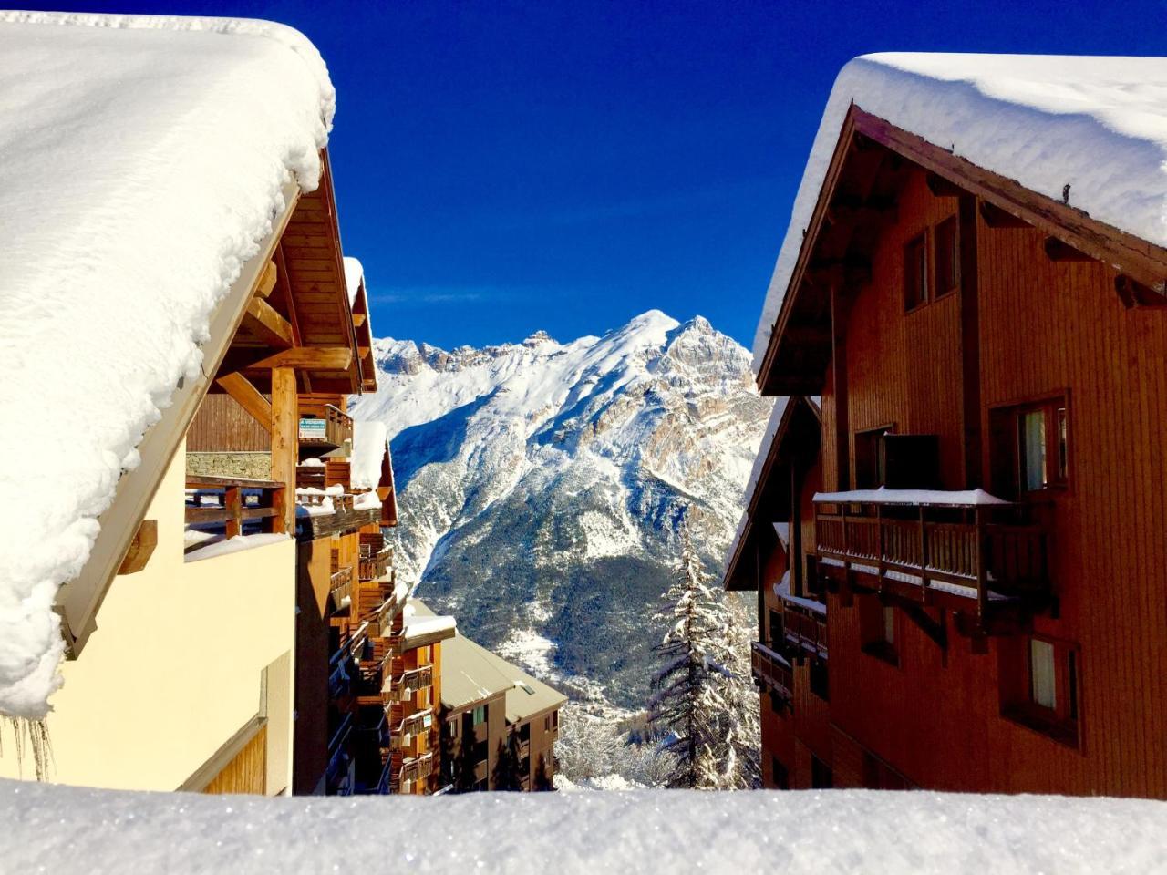 Aparthotel Hameau Des Ecrins By Infinimountain Puy-Saint-Vincent Exterior foto